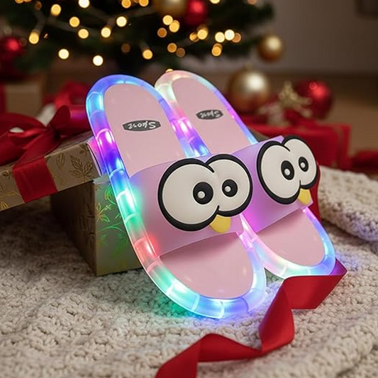 👣👣Schattige pantoffels met cartoon motieven die oplichten
